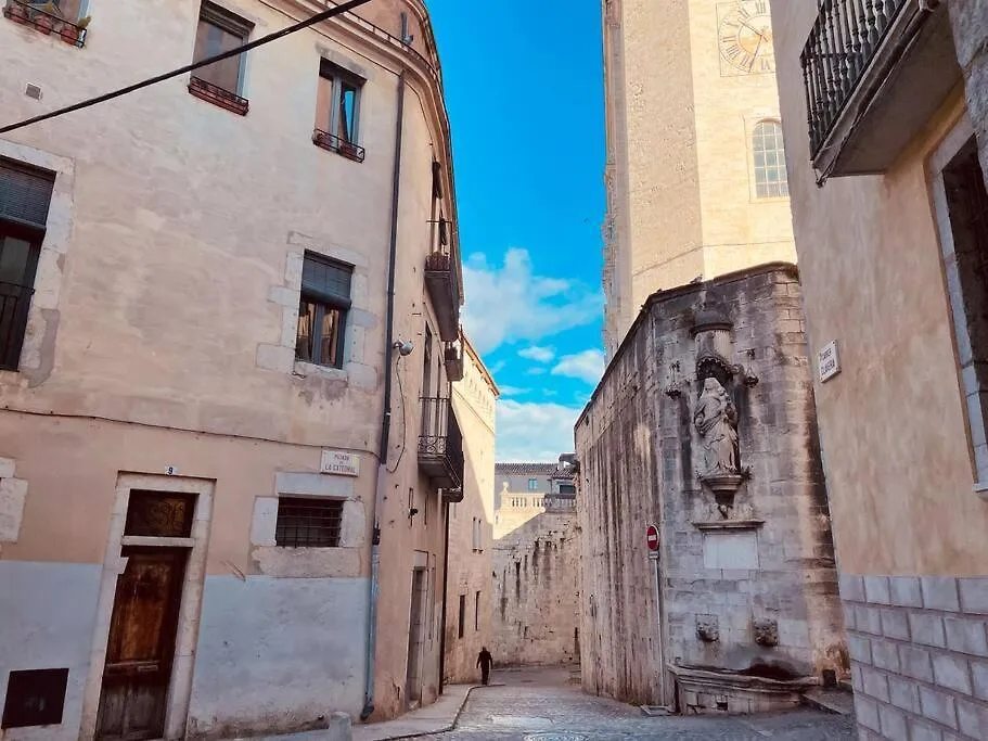 Cathedral Dreams Apartment Girona Spain